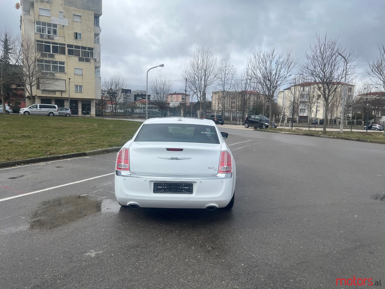 2014' Chrysler 300C photo #1