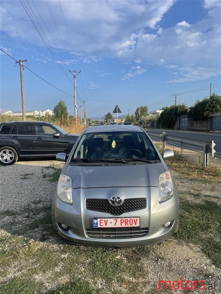 2007' Toyota Yaris photo #4