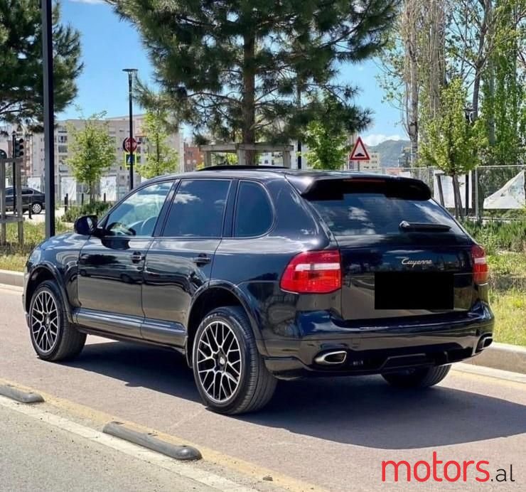 2008' Porsche Cayenne photo #3