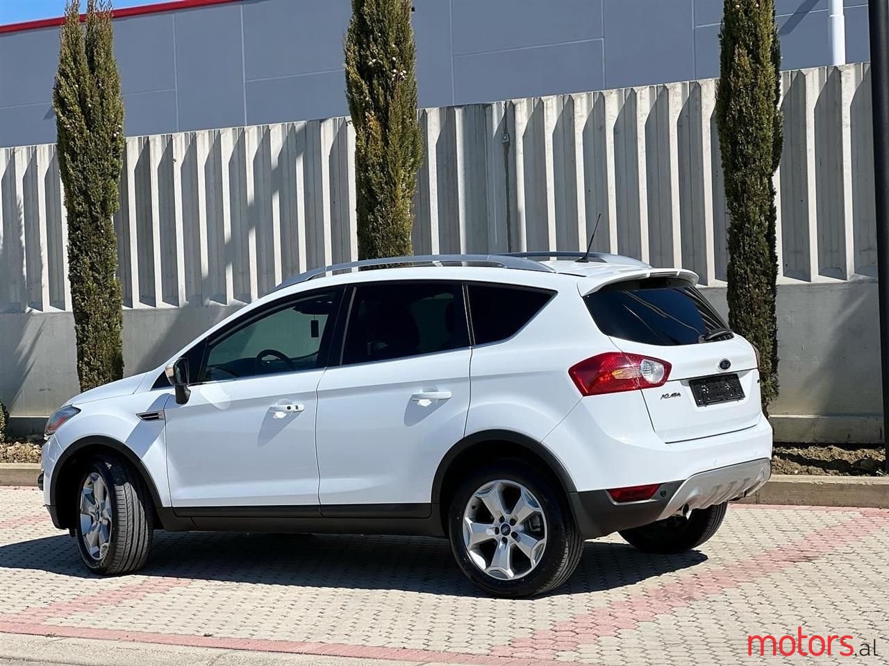 2011' Ford Kuga photo #5