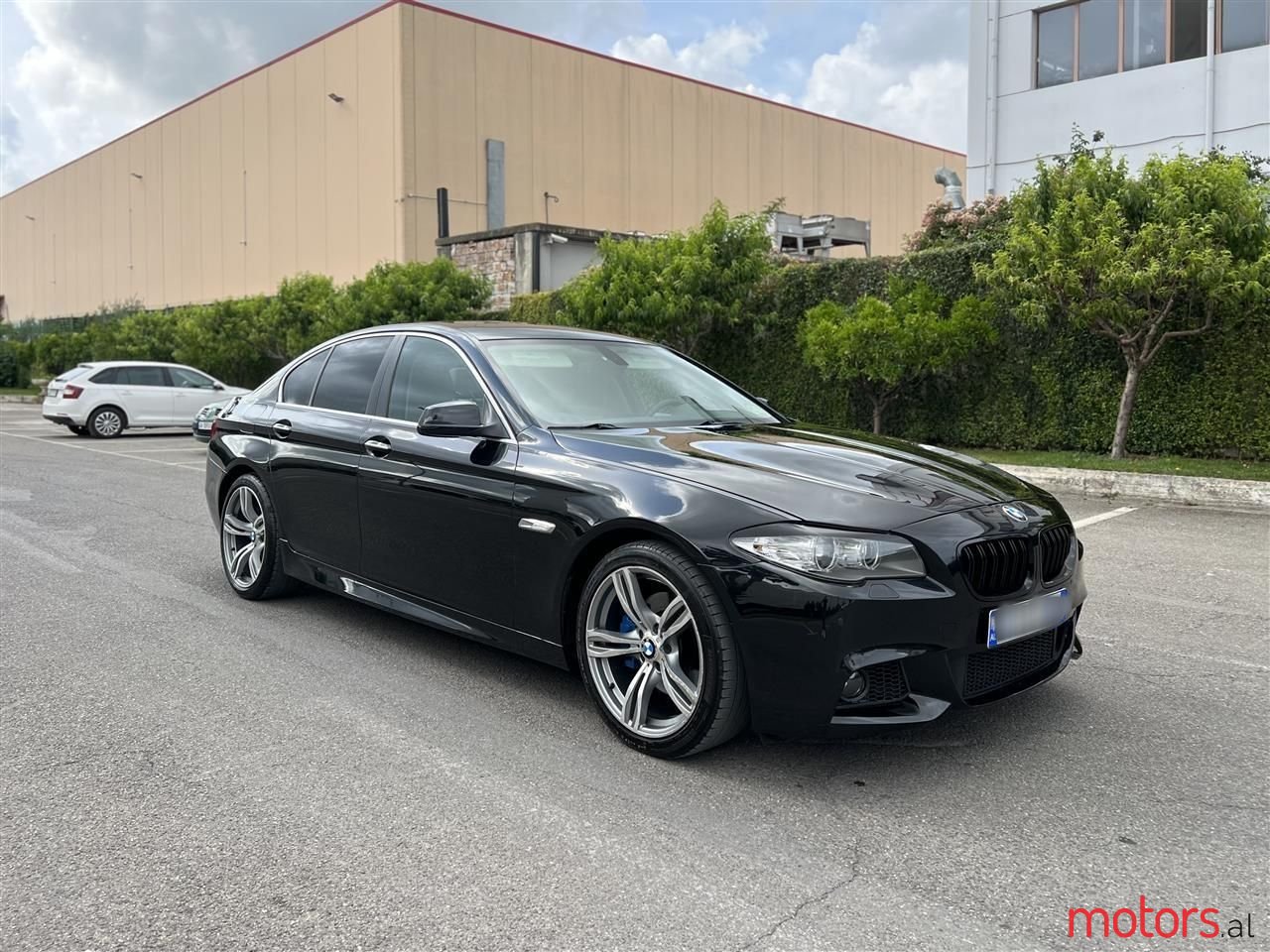 2012' BMW 528 photo #5