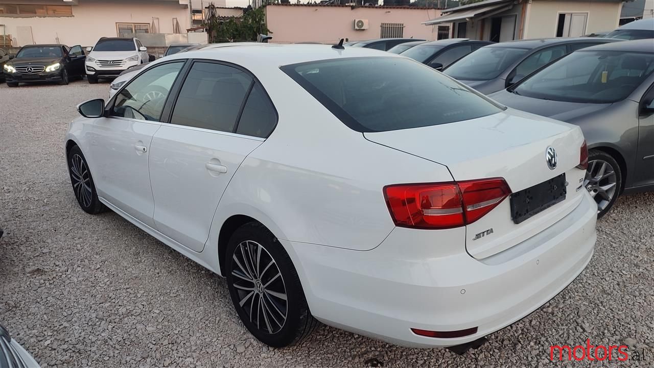 2015' Volkswagen Jetta photo #6