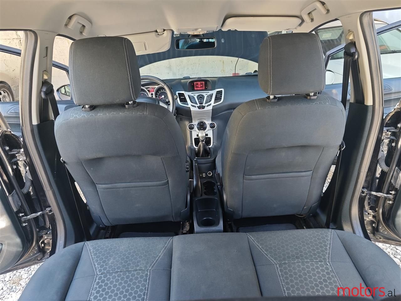 2012' Ford Fiesta photo #3