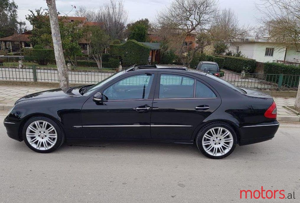 2008' Mercedes-Benz E 280 photo #1