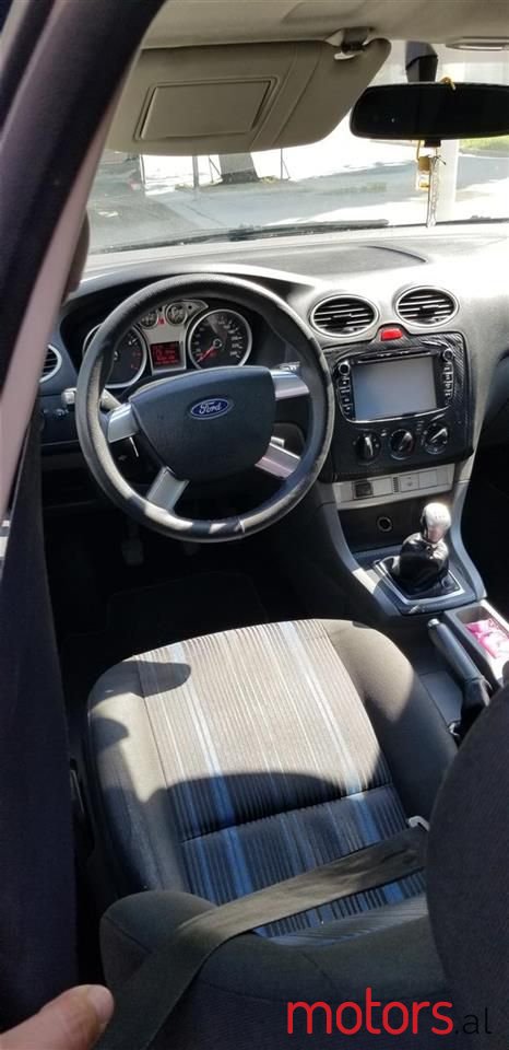 2009' Ford Focus photo #2