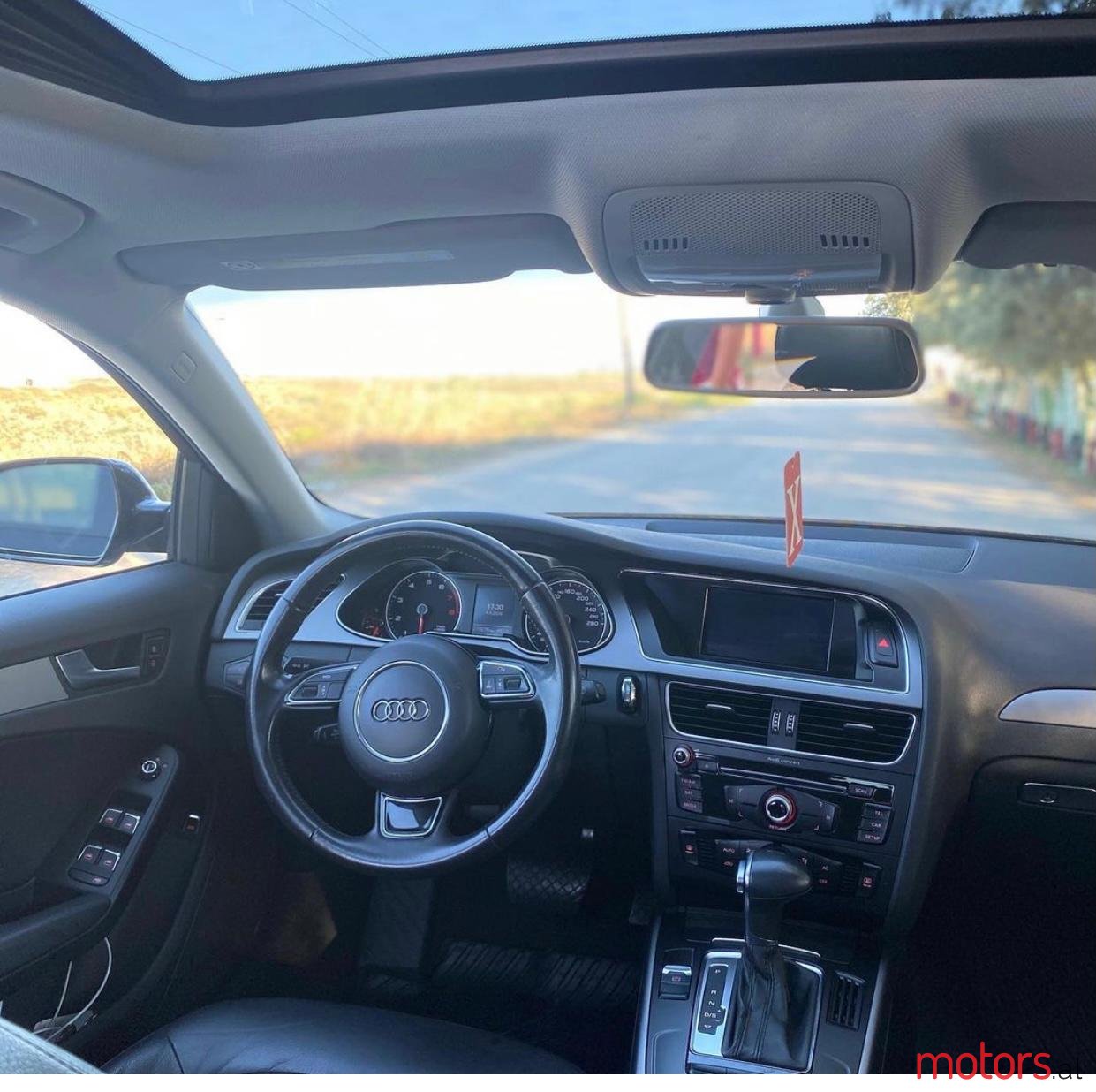 2015' Audi A4 photo #3