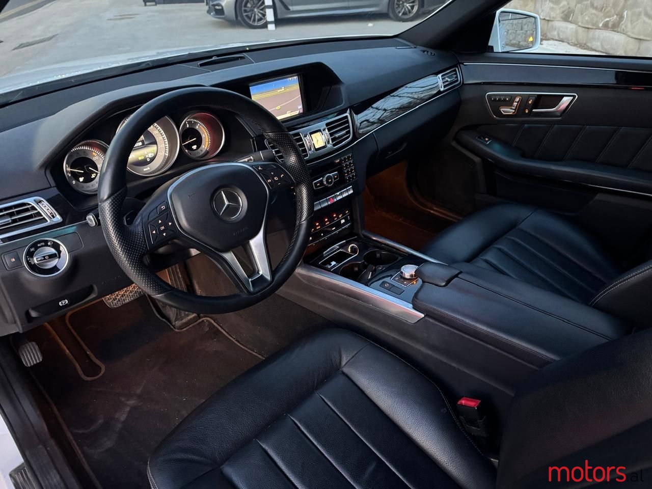 2014' Mercedes-Benz E 220 photo #5