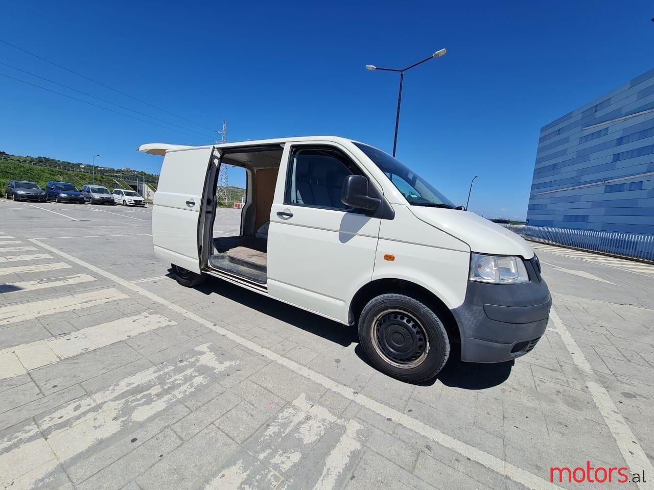 2007' Volkswagen T5 Transporter photo #3