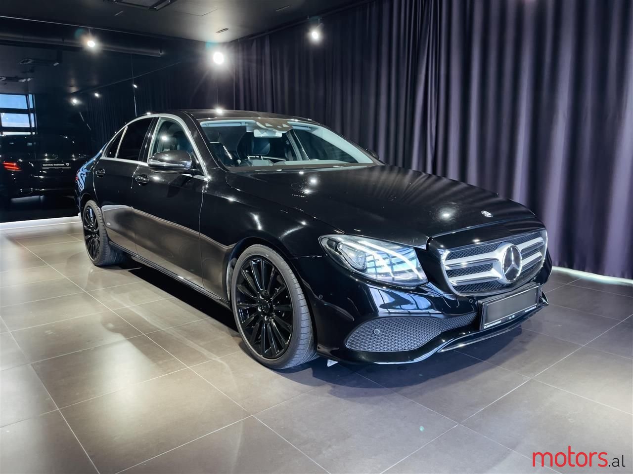 2017' Mercedes-Benz E 220 photo #1