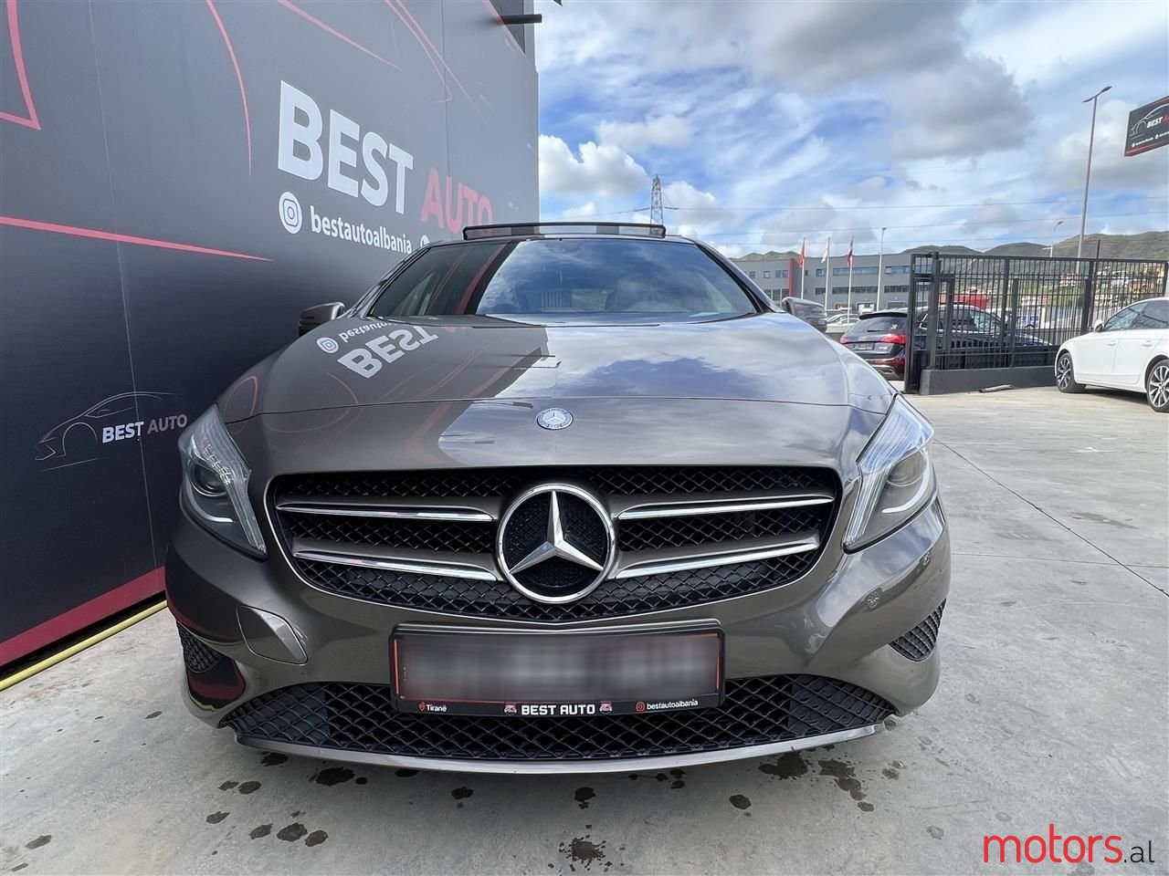 2013' Mercedes-Benz A 200 photo #2