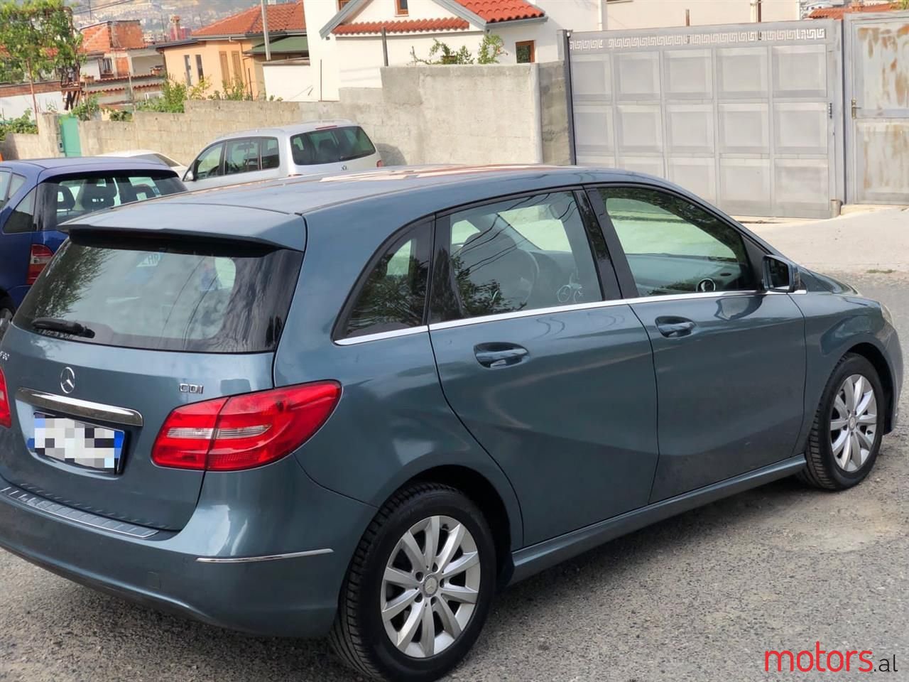 2014' Mercedes-Benz B 180 photo #3