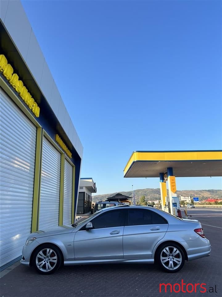 2010' Mercedes-Benz C 200 photo #4