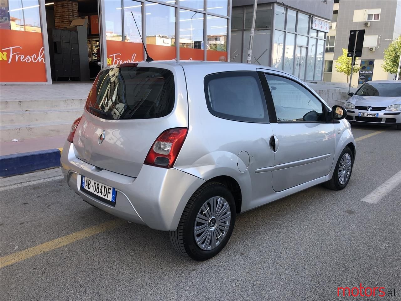 2010' Renault Twingo photo #3