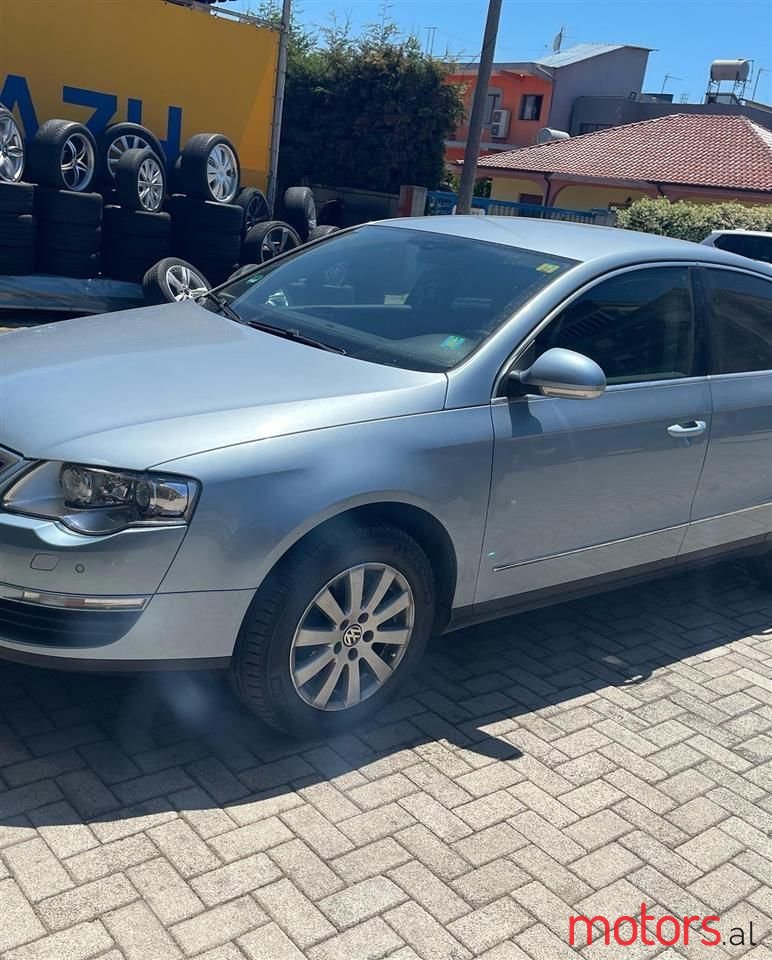 2006' Volkswagen Passat photo #4