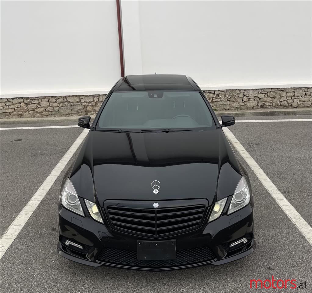 2012' Mercedes-Benz E 350 photo #1
