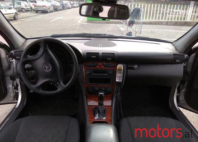 2003' Mercedes-Benz E-Class photo #1