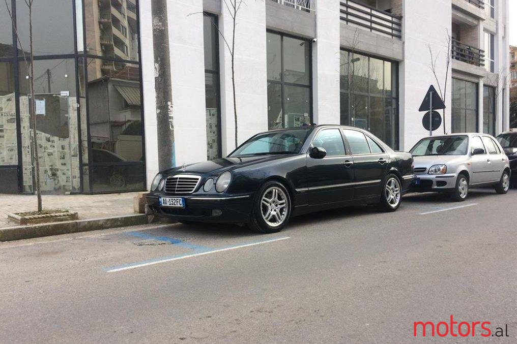 2002' Mercedes-Benz E 320 photo #1