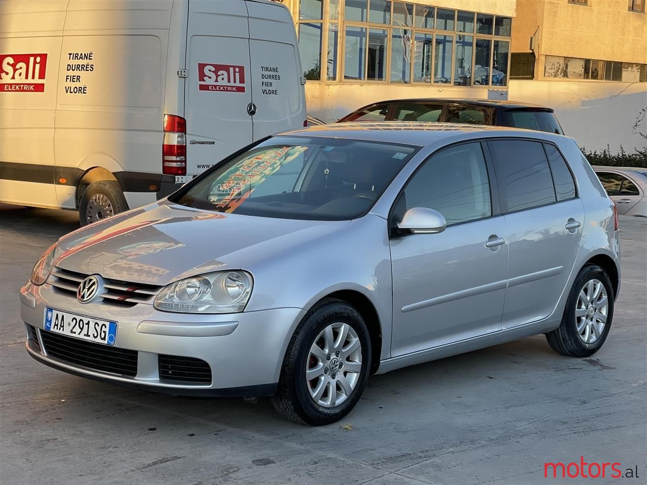 2005' Volkswagen Golf photo #4