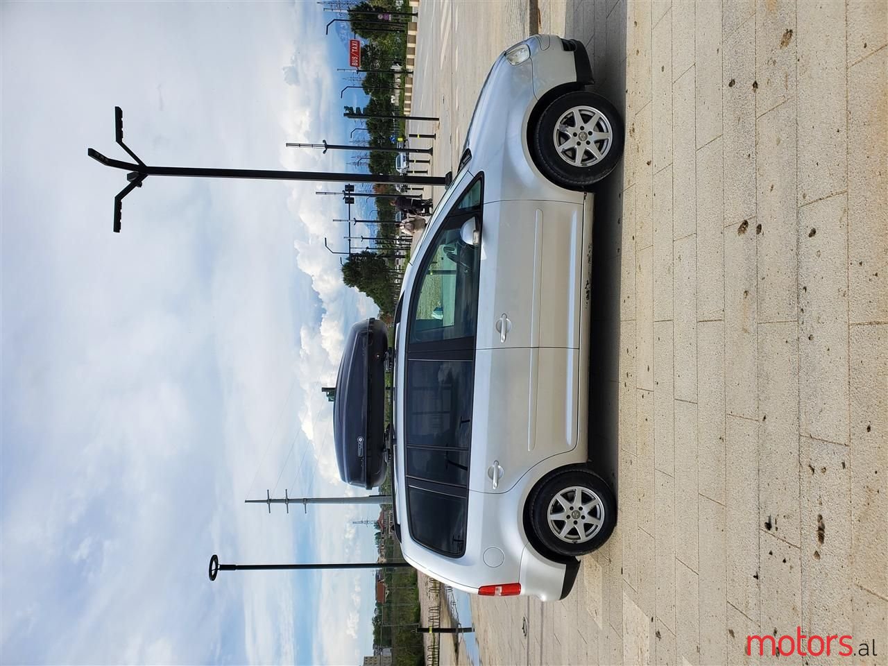 2006' Volkswagen Touran photo #4