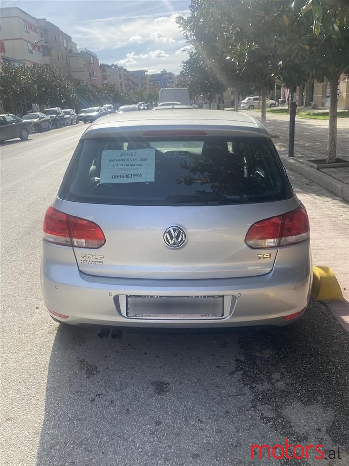 2008' Volkswagen Golf photo #5