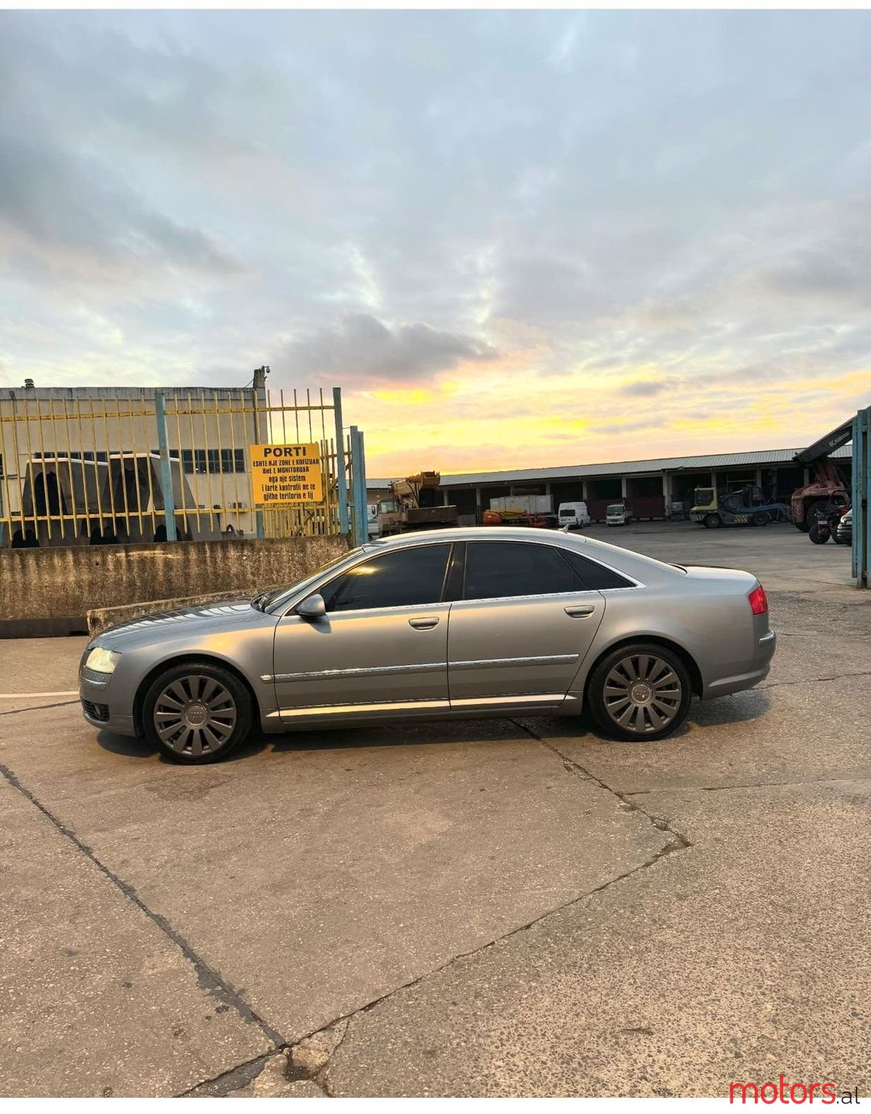 2006' Audi A8 photo #5