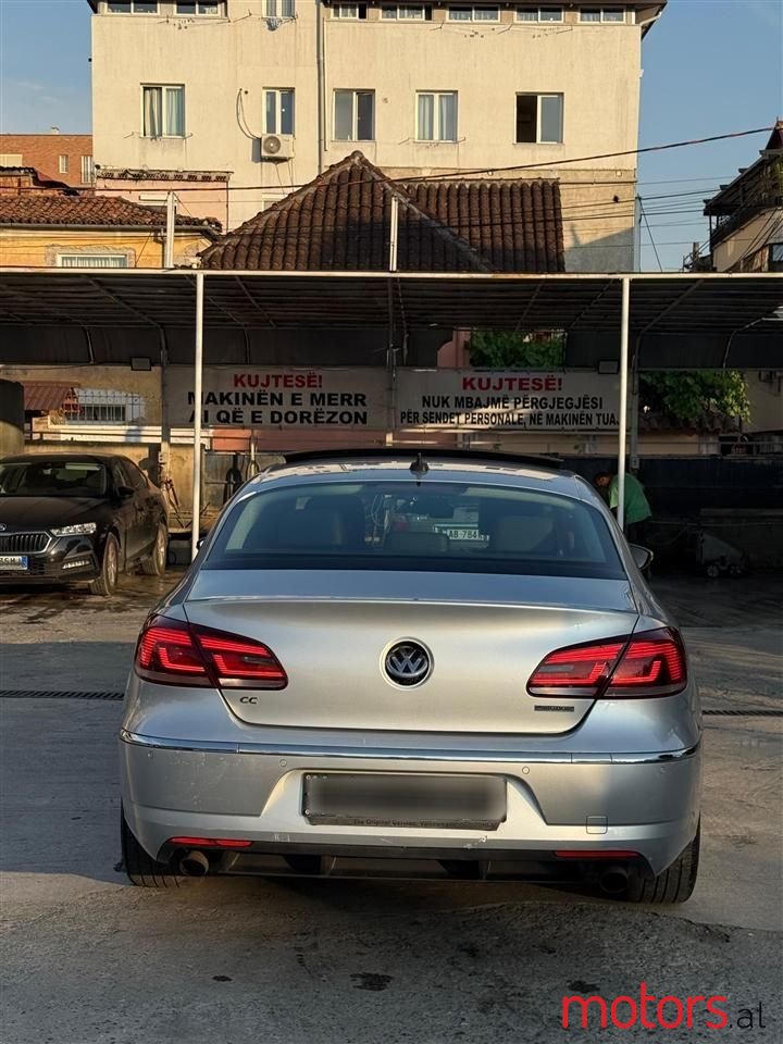 2014' Volkswagen Passat photo #4