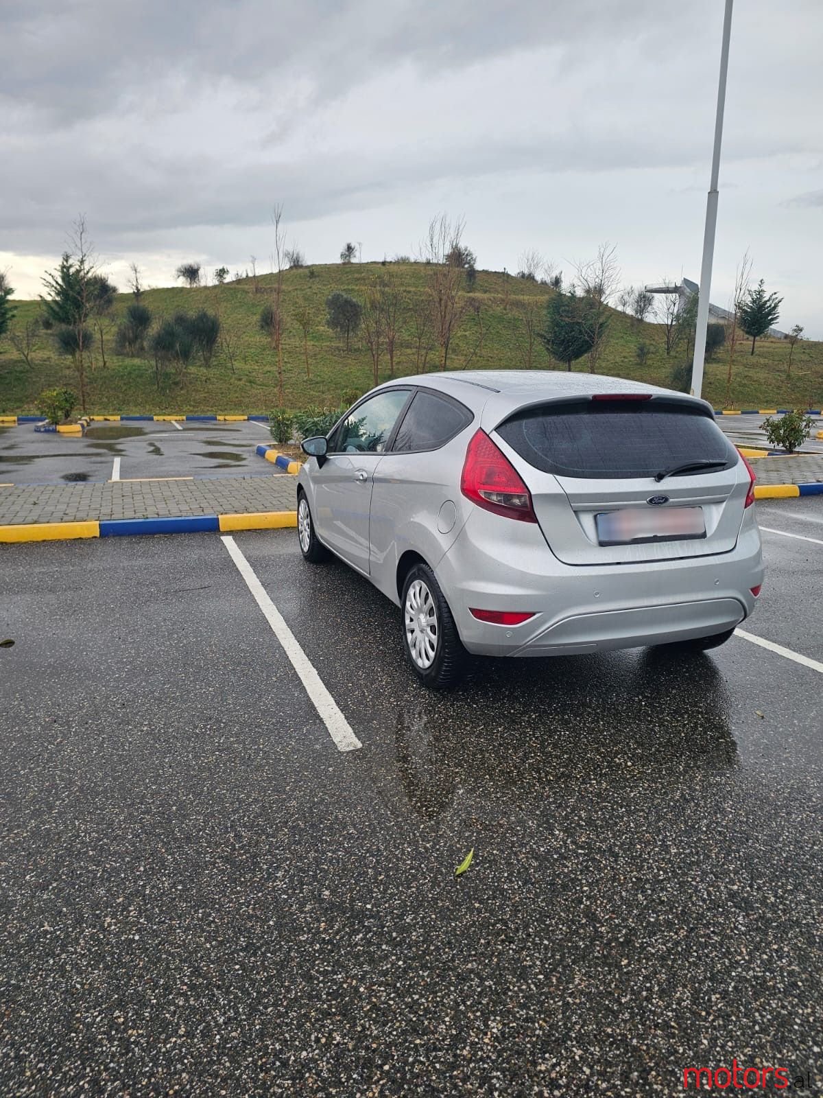 2010' Ford Fiesta photo #4