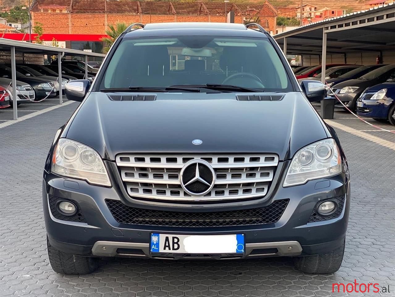 2011' Mercedes-Benz ML 350 photo #1