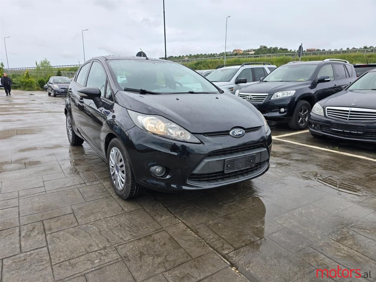 2011' Ford Fiesta photo #1