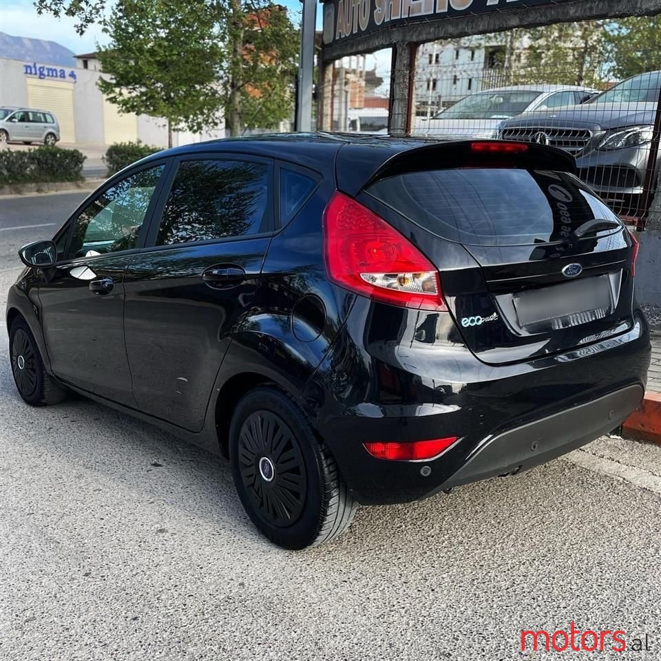 2010' Ford Fiesta photo #2