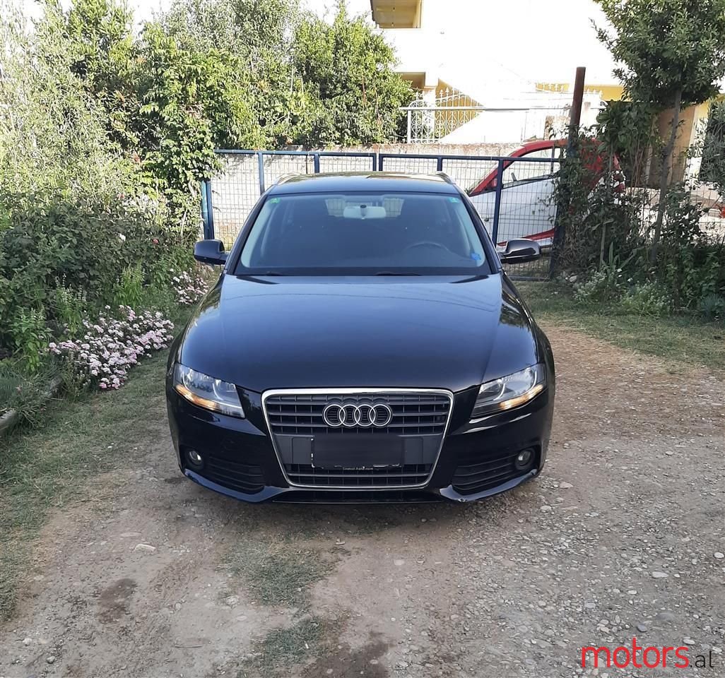 2011' Audi A4 photo #1