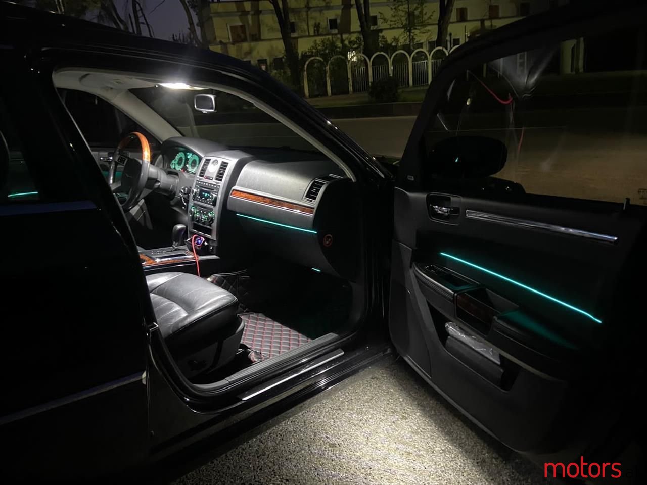 2009' Mercedes-Benz C 300 photo #1