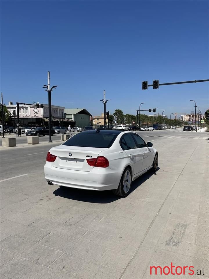 2009' BMW 320 photo #5