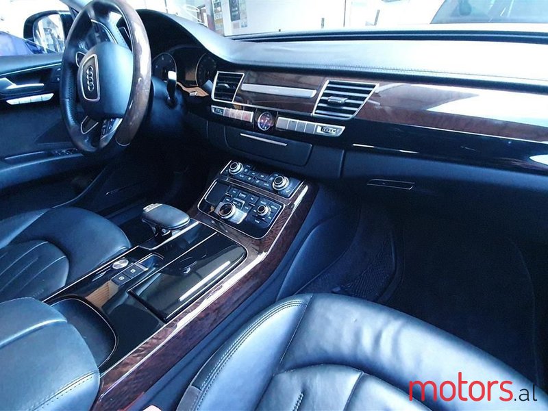 2014' Audi A8 photo #2