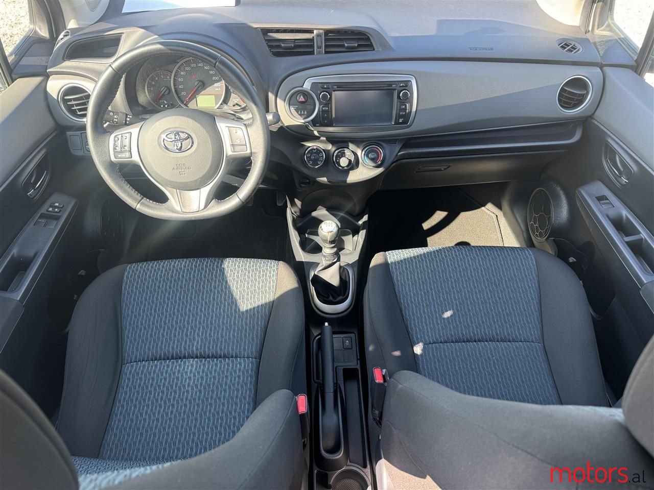 2013' Toyota Yaris photo #4