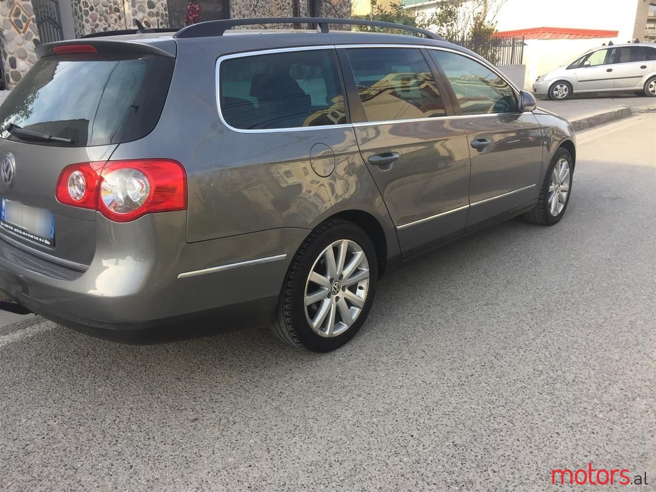 2007' Volkswagen Passat photo #2