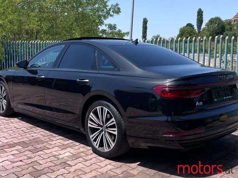 2018' Audi A8 photo #3