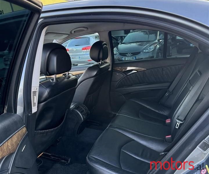 2007' Mercedes-Benz E 280 photo #6