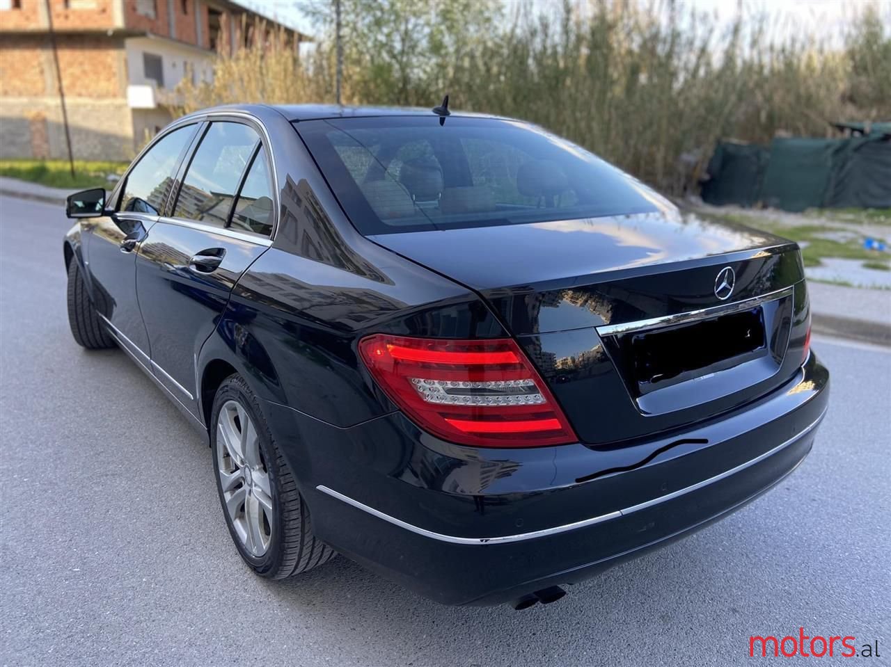 2011' Mercedes-Benz C 200 photo #3