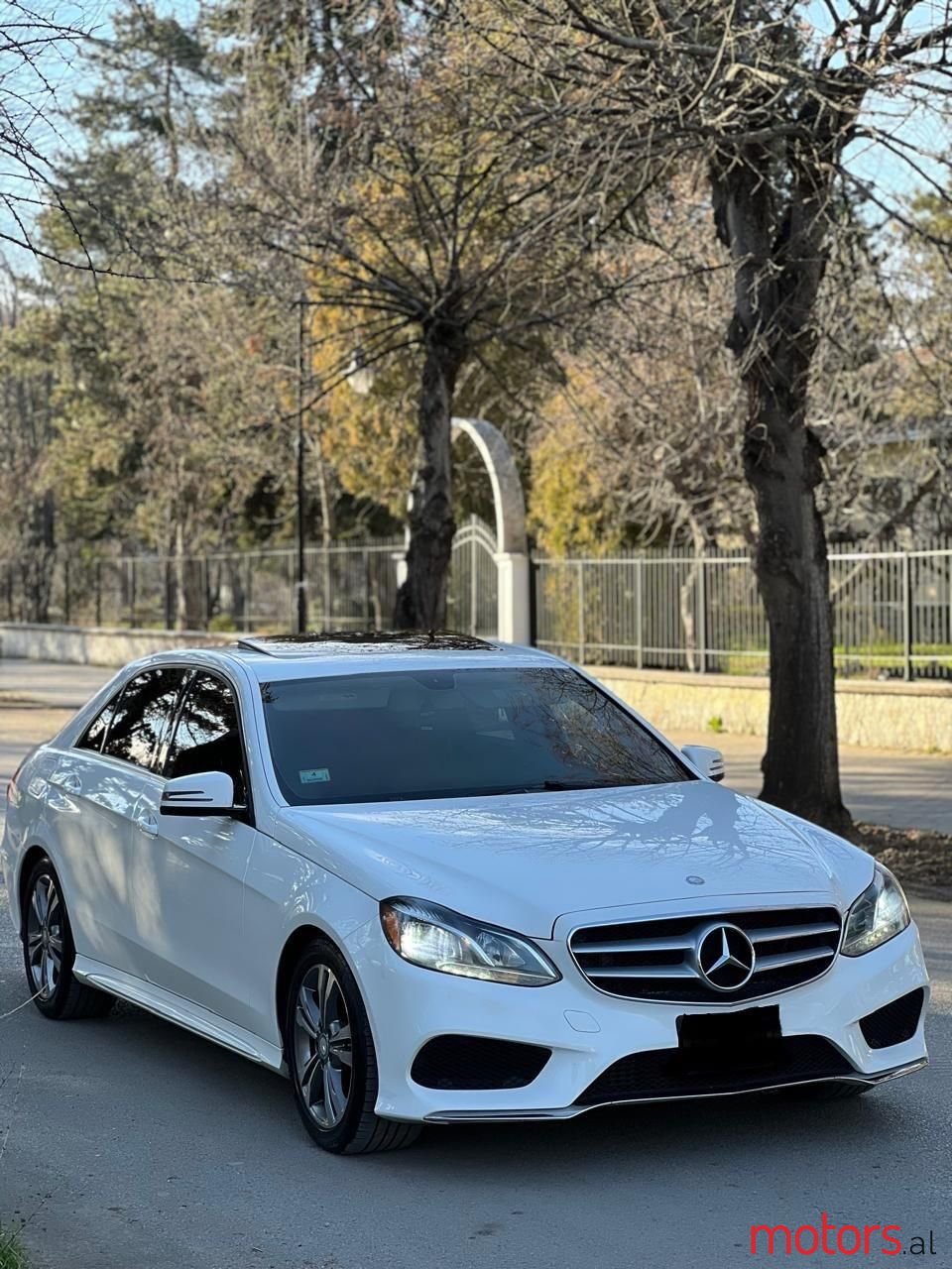 2016' Mercedes-Benz E 250 photo #2