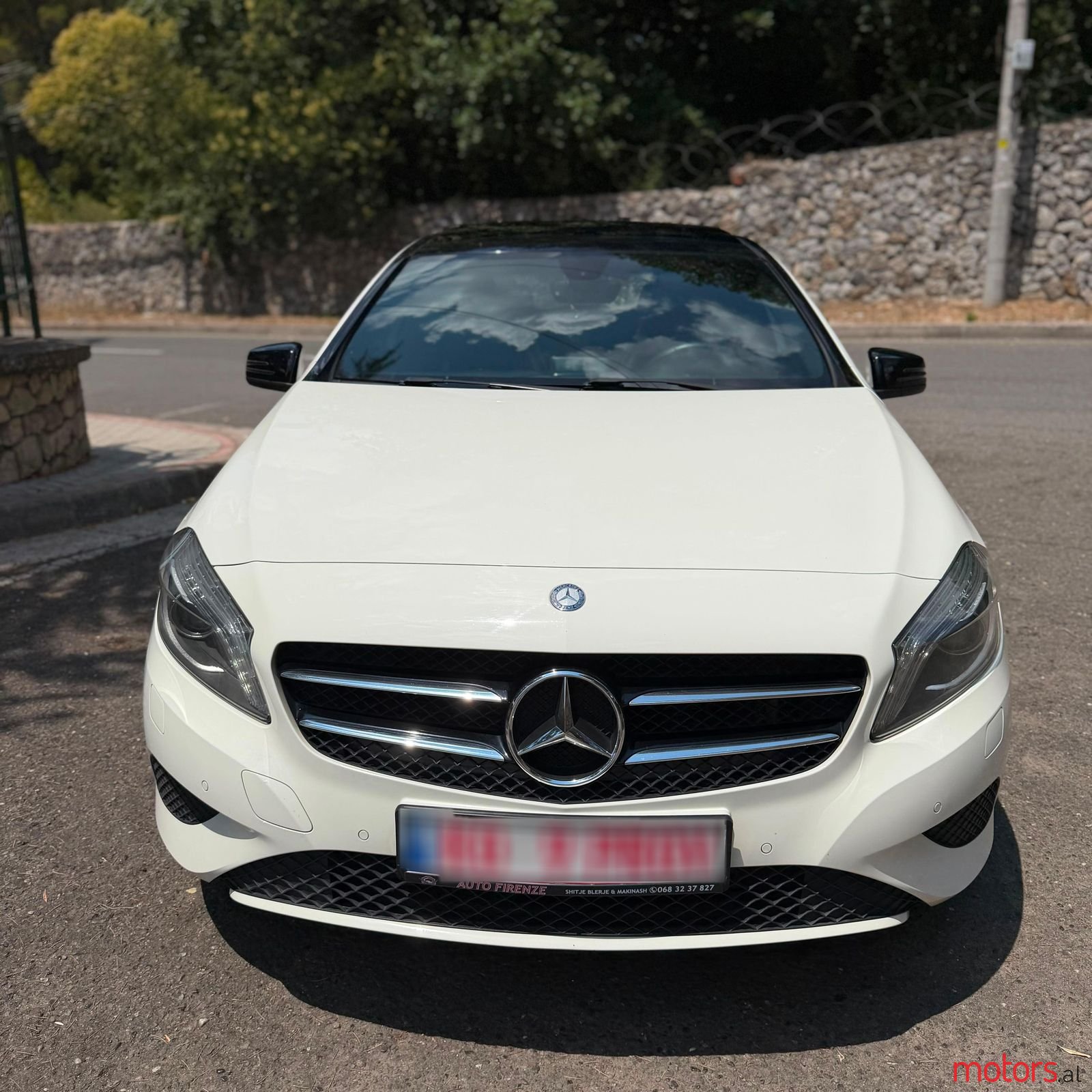 2014' Mercedes-Benz A 200 photo #1