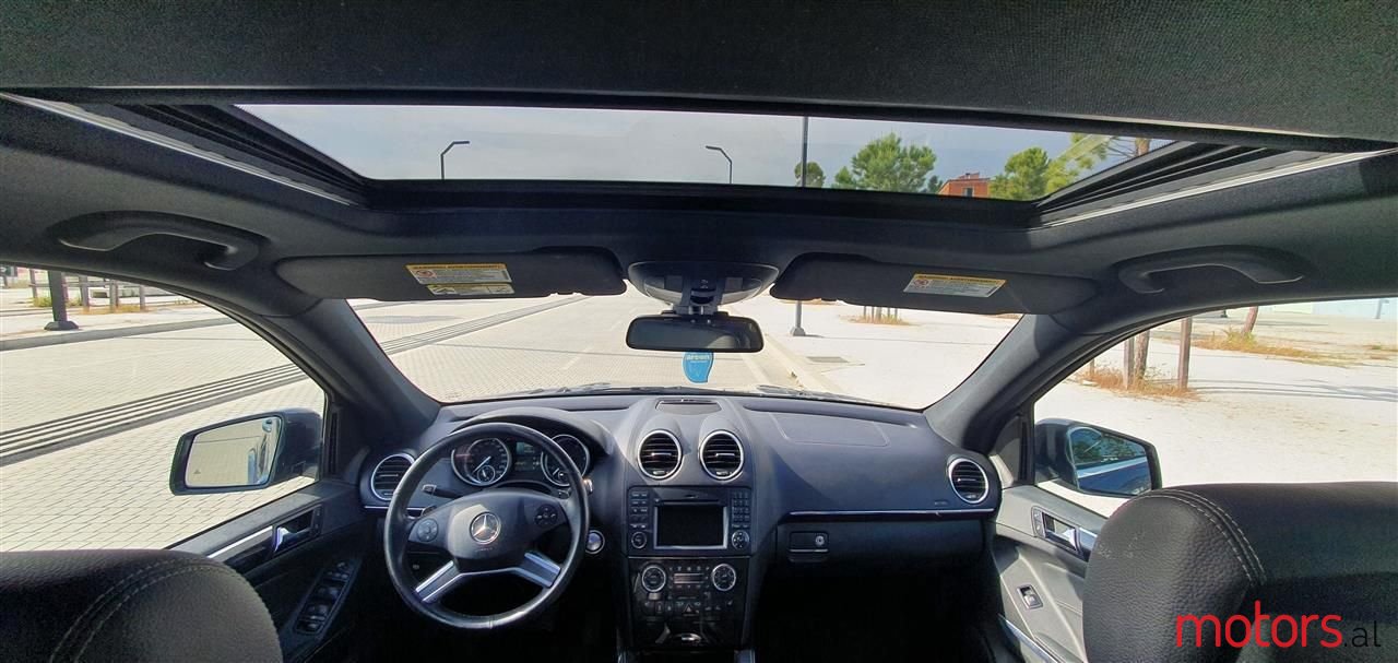 2012' Mercedes-Benz GL 350 photo #3