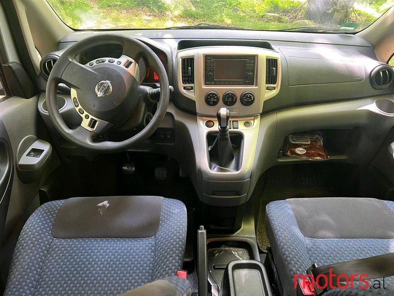 2013' Nissan NV200 photo #5