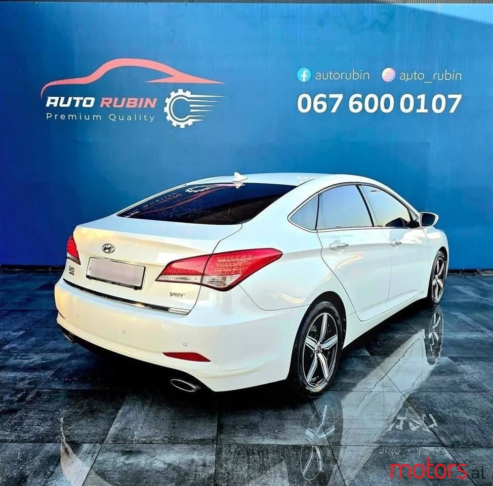 2013' Hyundai i40 photo #2