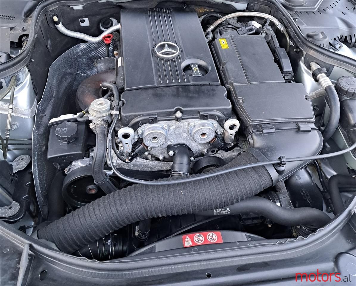 2008' Mercedes-Benz E 200 photo #3