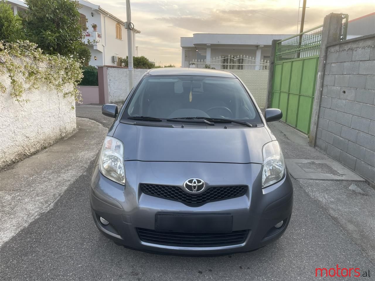 2010' Toyota Yaris photo #6