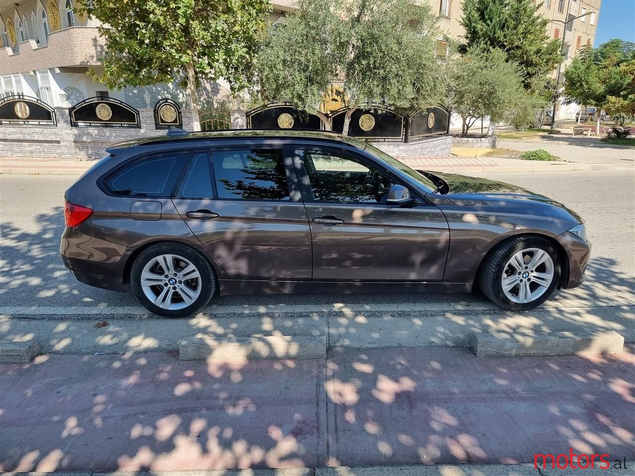 2015' BMW 320 photo #4