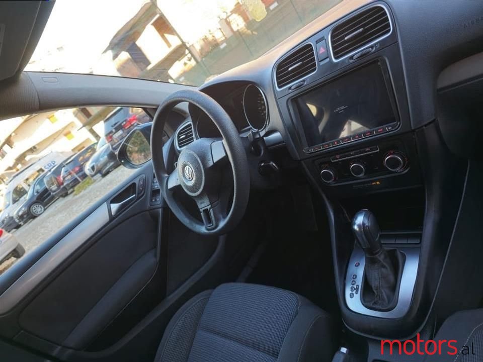 2014' Volkswagen Golf photo #6