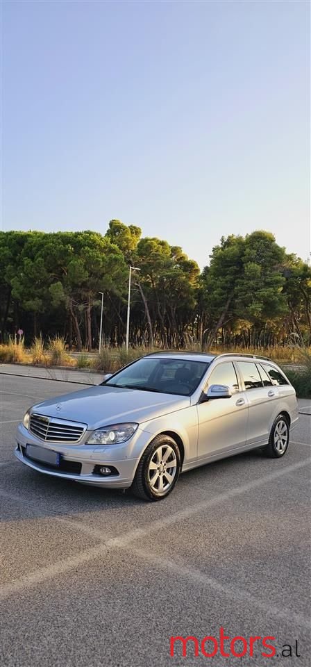 2008' Mercedes-Benz C 220 photo #1