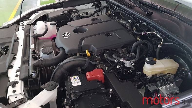 2020' Toyota Hilux revo photo #4